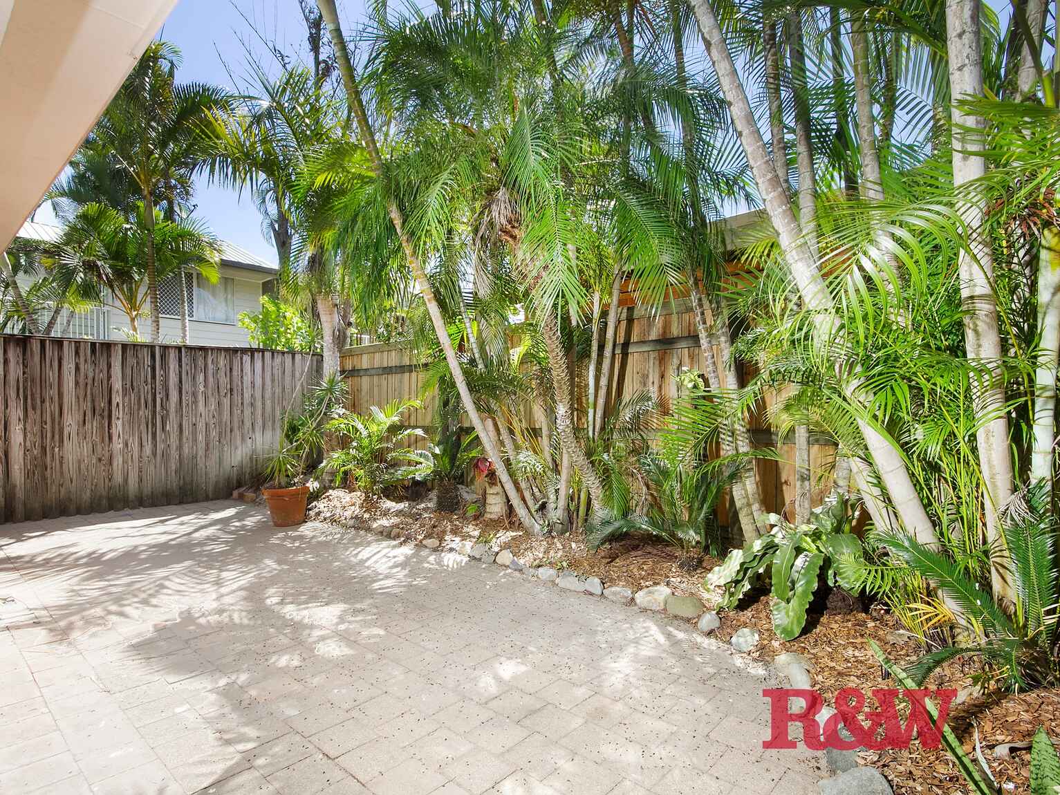 1/11 Culgoa Street Sunshine Beach
