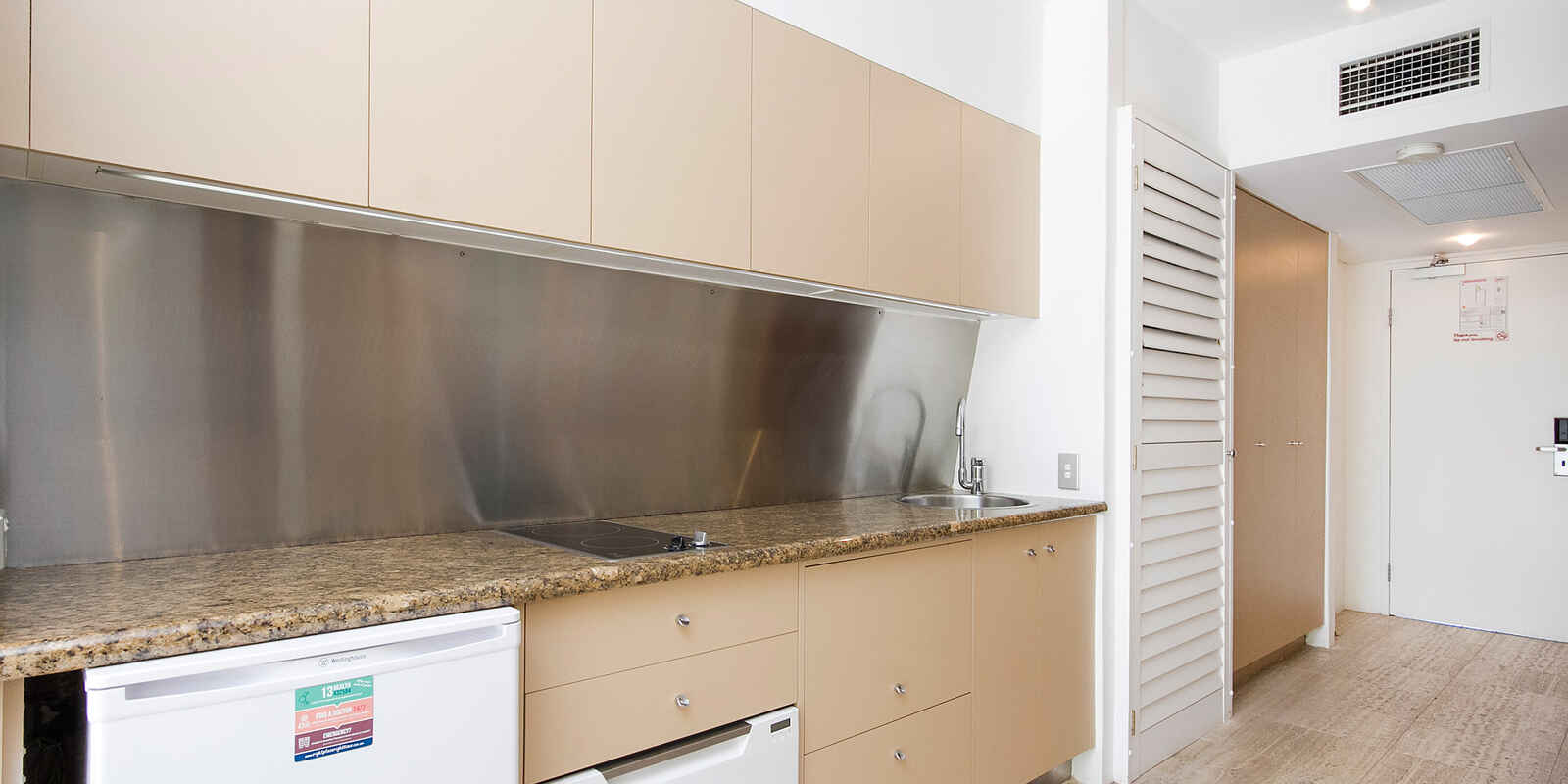 118 /16 Noosa Drive Noosa Heads 118 /16 Noosa Drive Noosa Heads