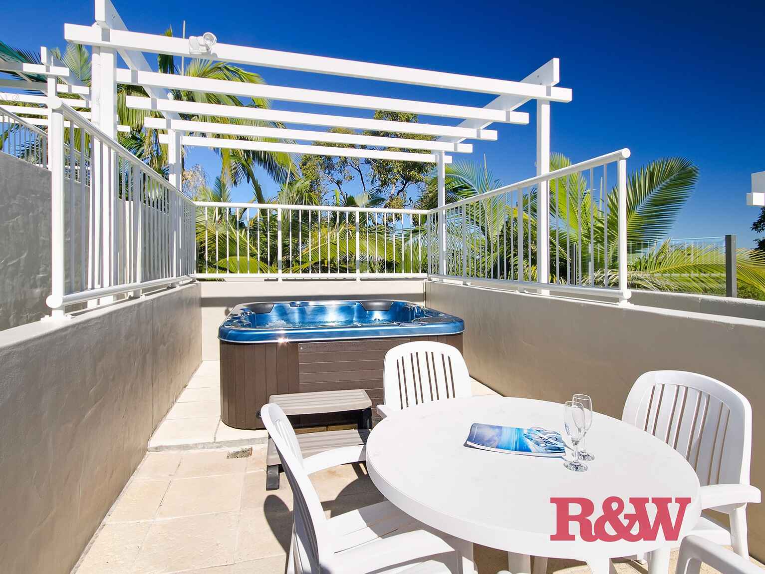 118 /16 Noosa Drive Noosa Heads 118 /16 Noosa Drive Noosa Heads