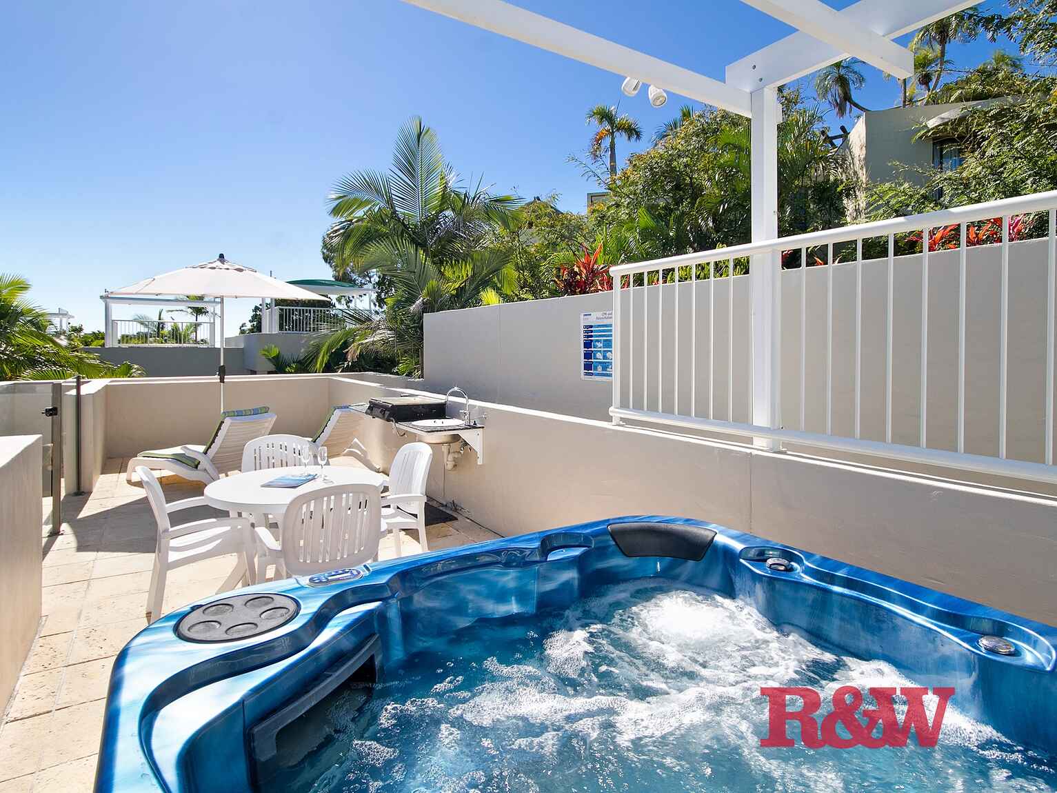 118 /16 Noosa Drive Noosa Heads 118 /16 Noosa Drive Noosa Heads