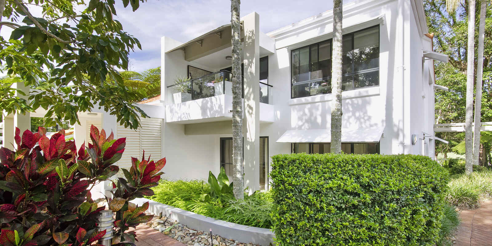 827/100 Resort Drive Noosa Springs