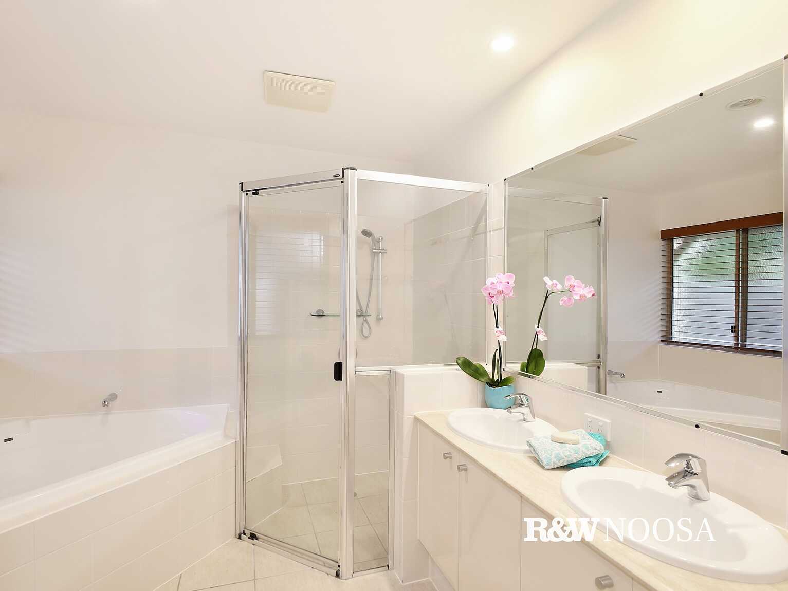 321/61 Noosa Springs Drive Noosa Springs