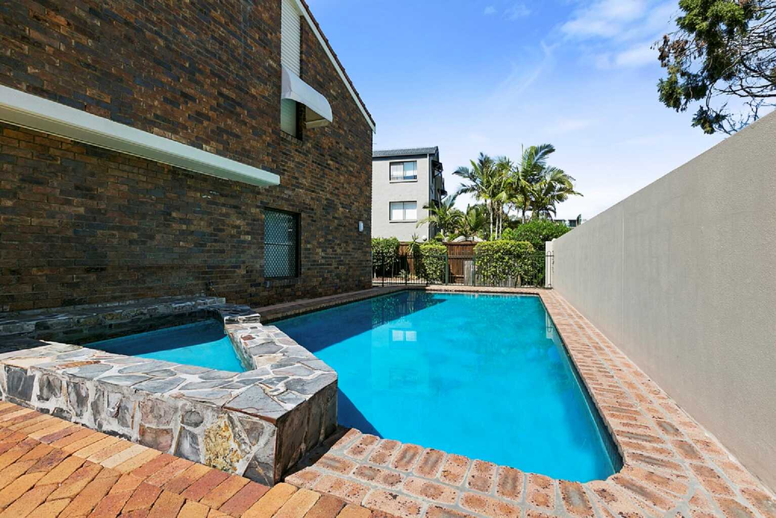 2/79 Noosa Parade Noosa Heads