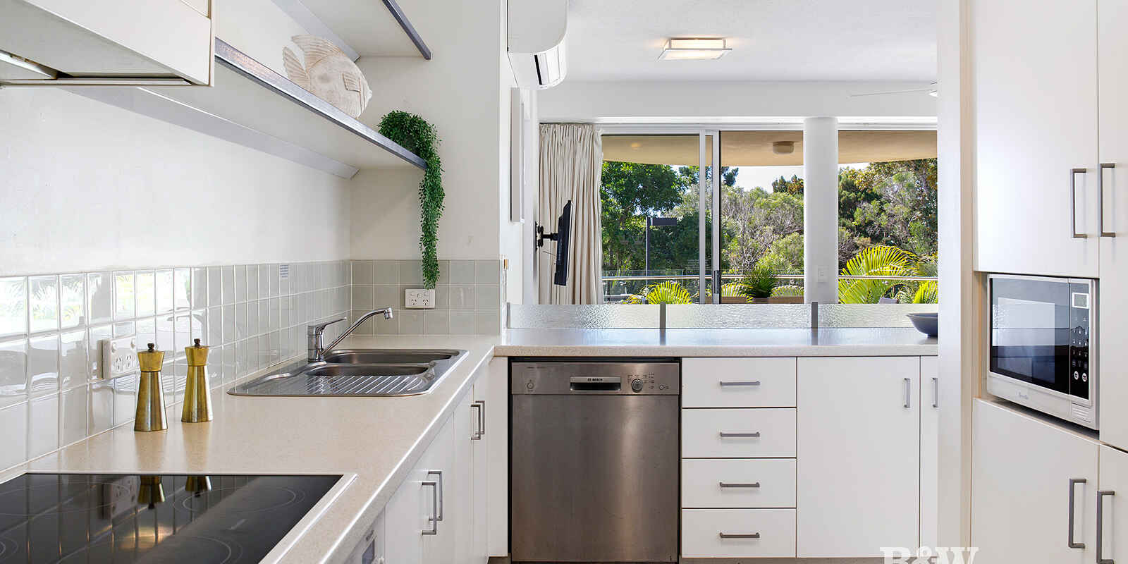 4/2 Noosa Drive Noosa Heads