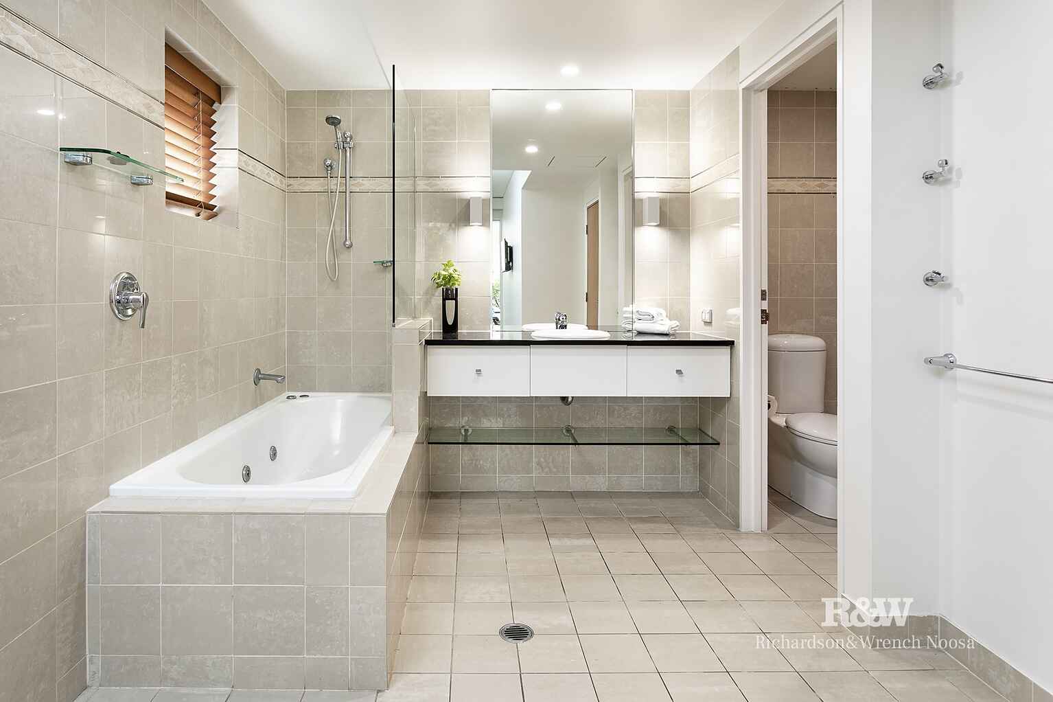 217/32 Hastings Street Noosa Heads 217/32 Hastings Street Noosa Heads