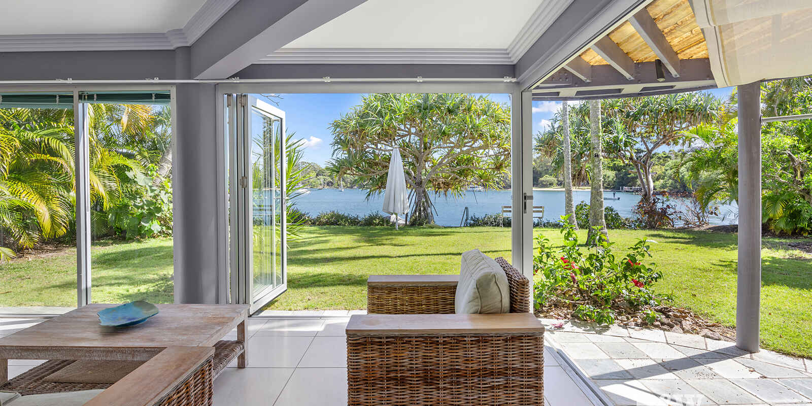 24 Noosa Parade Noosa Heads 24 Noosa Parade Noosa Heads