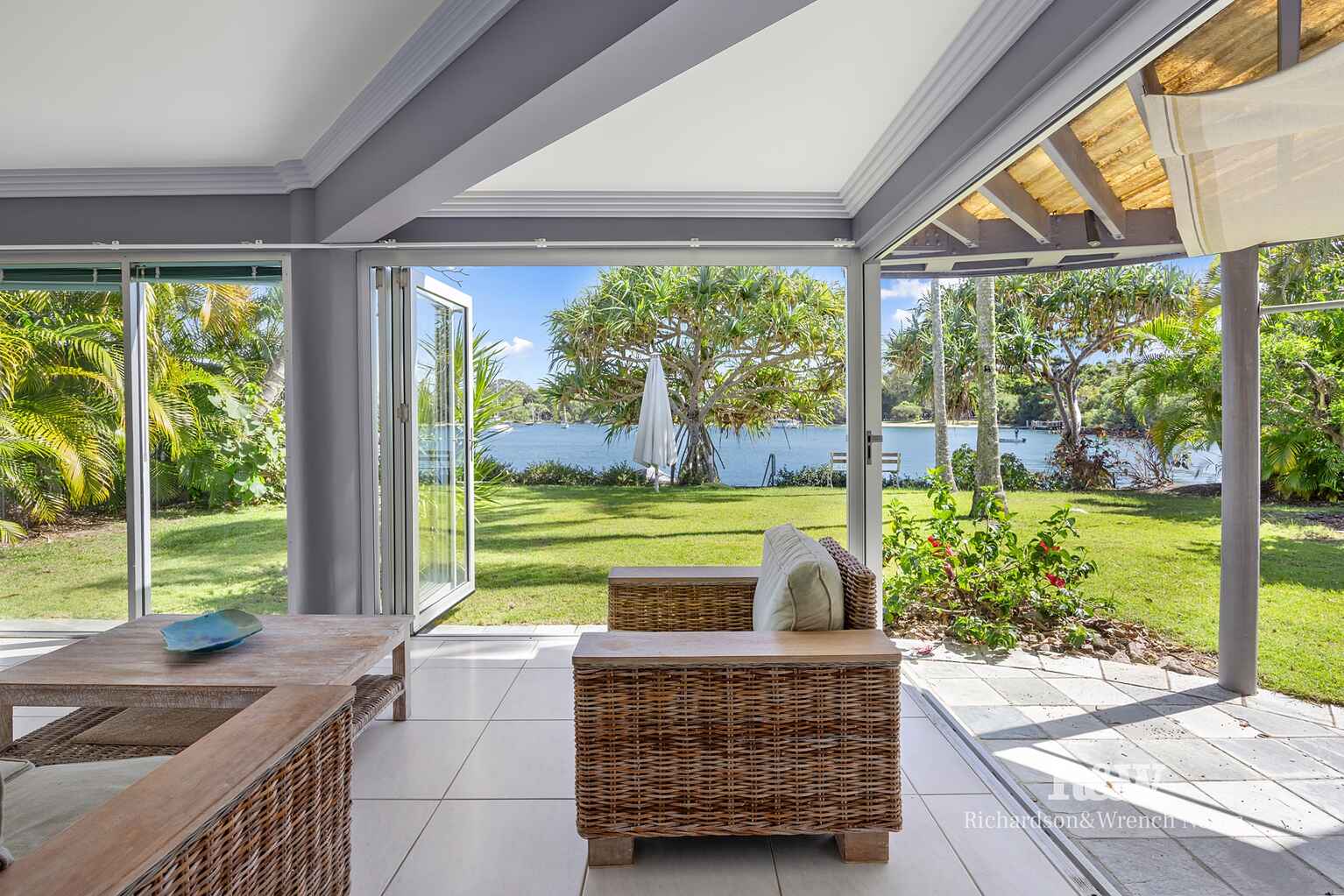 24 Noosa Parade Noosa Heads 24 Noosa Parade Noosa Heads