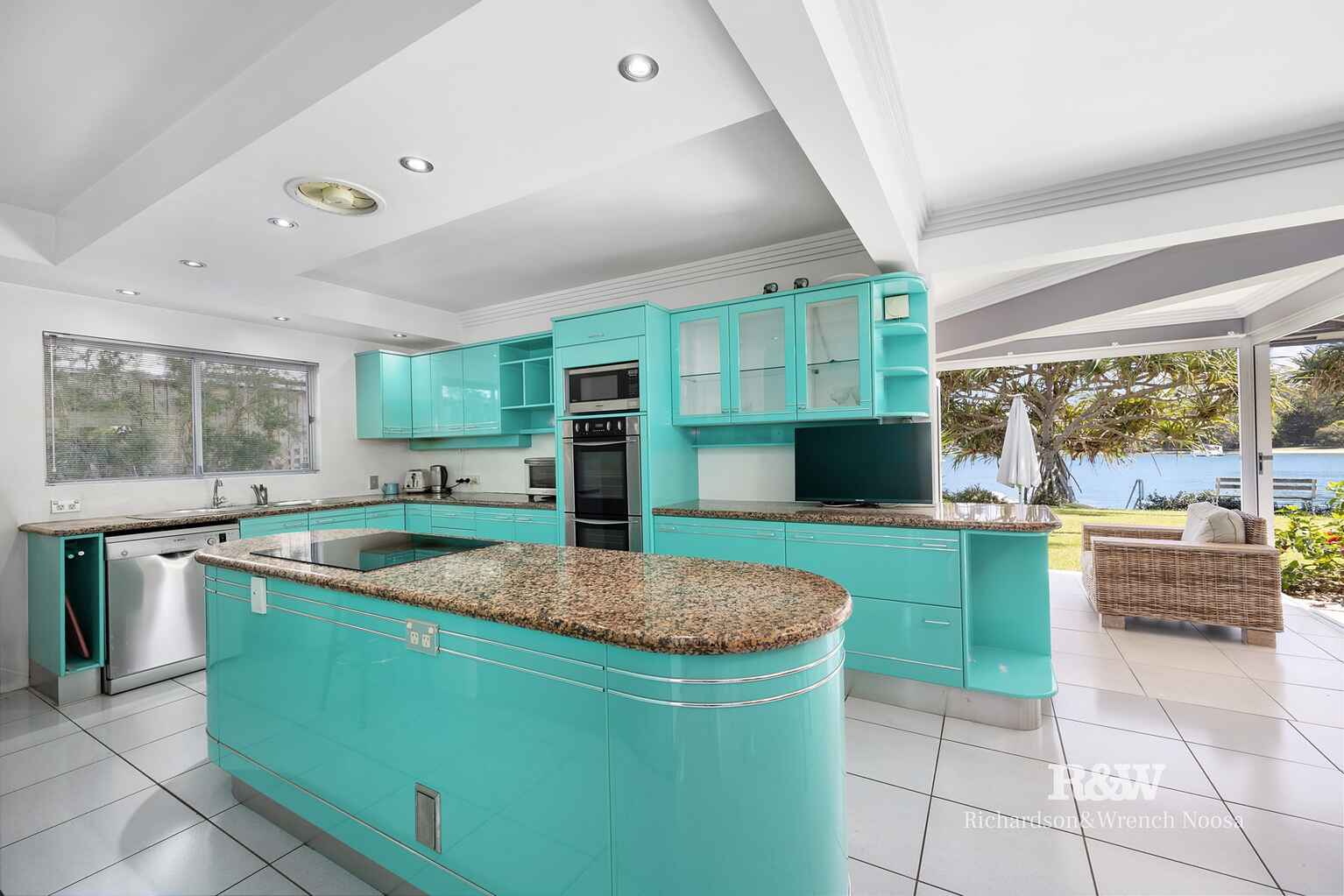 24 Noosa Parade Noosa Heads 24 Noosa Parade Noosa Heads