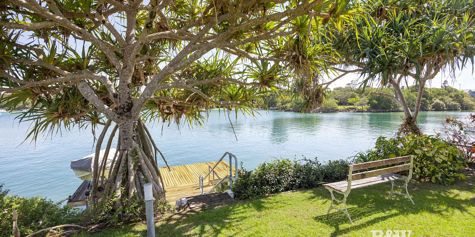 24 Noosa Parade Noosa Heads 24 Noosa Parade Noosa Heads