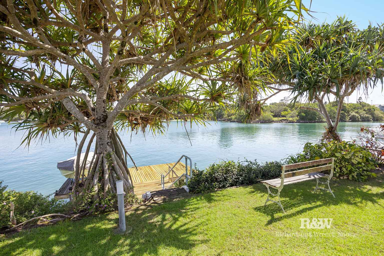 24 Noosa Parade Noosa Heads 24 Noosa Parade Noosa Heads