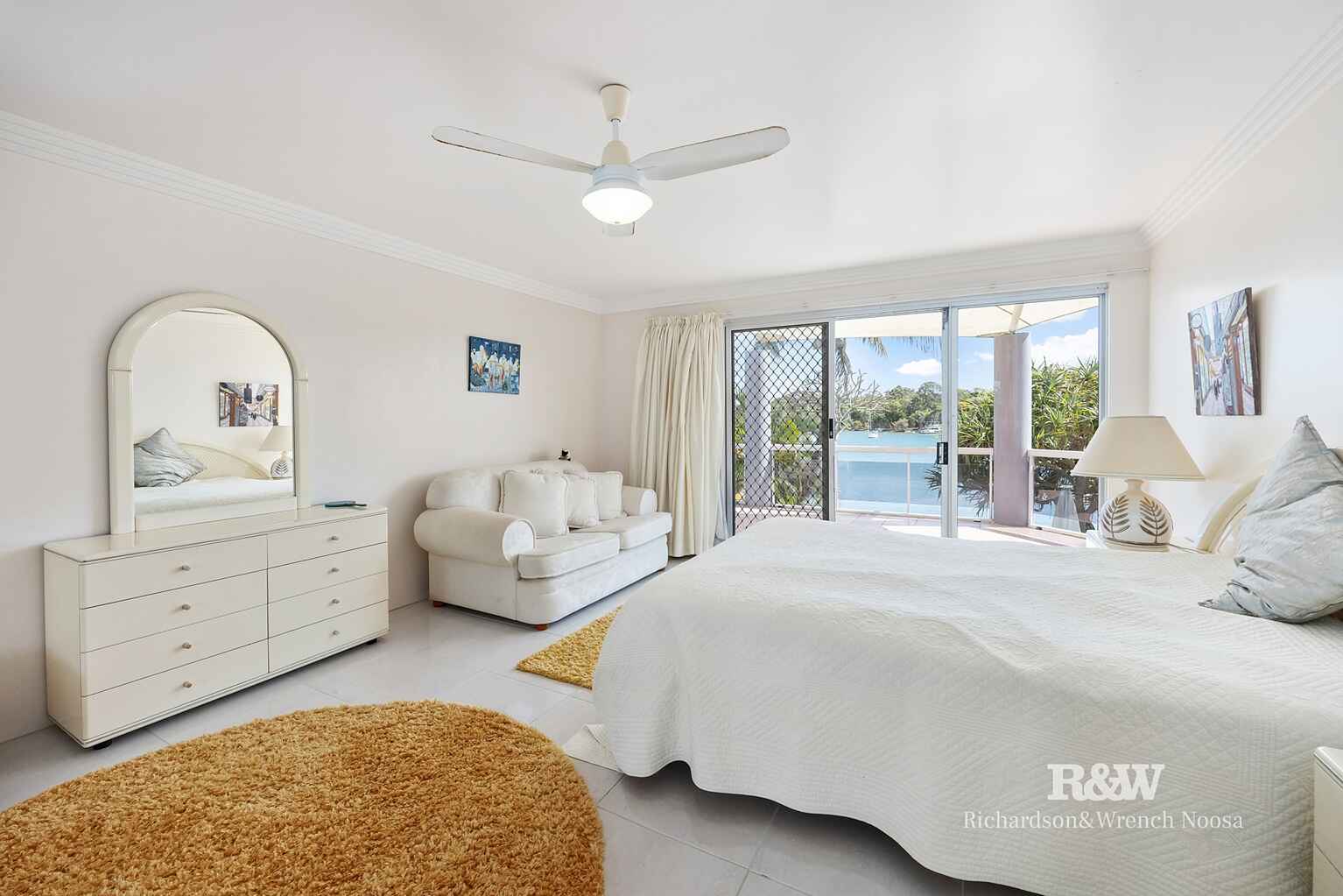 24 Noosa Parade Noosa Heads 24 Noosa Parade Noosa Heads