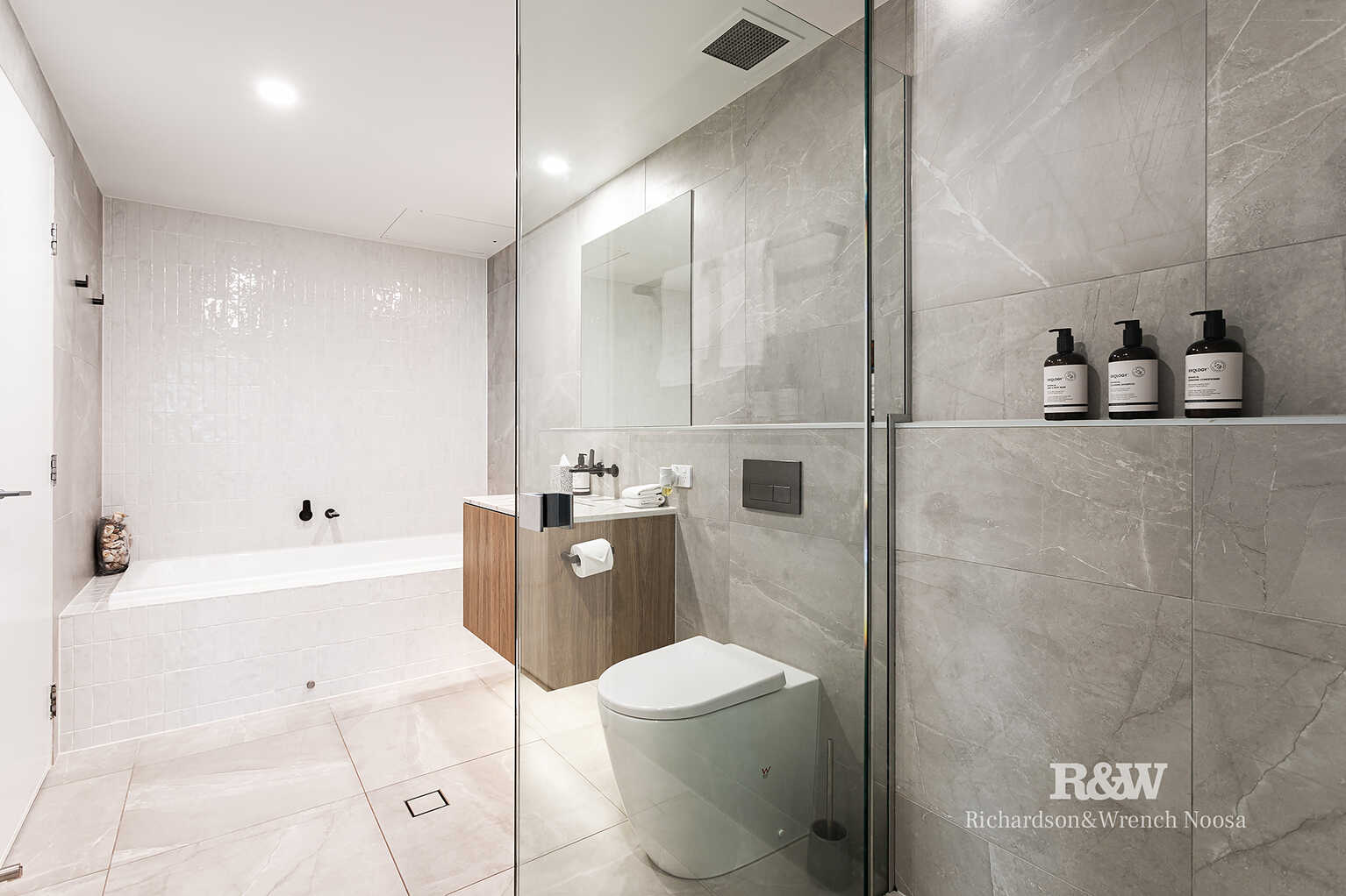 617/32 Hastings Street Noosa Heads 617/32 Hastings Street Noosa Heads