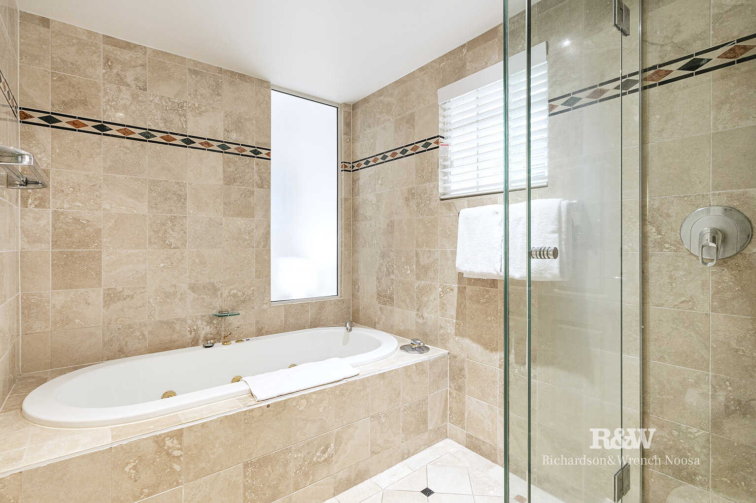 216/32 Hastings Street Noosa Heads 216/32 Hastings Street Noosa Heads