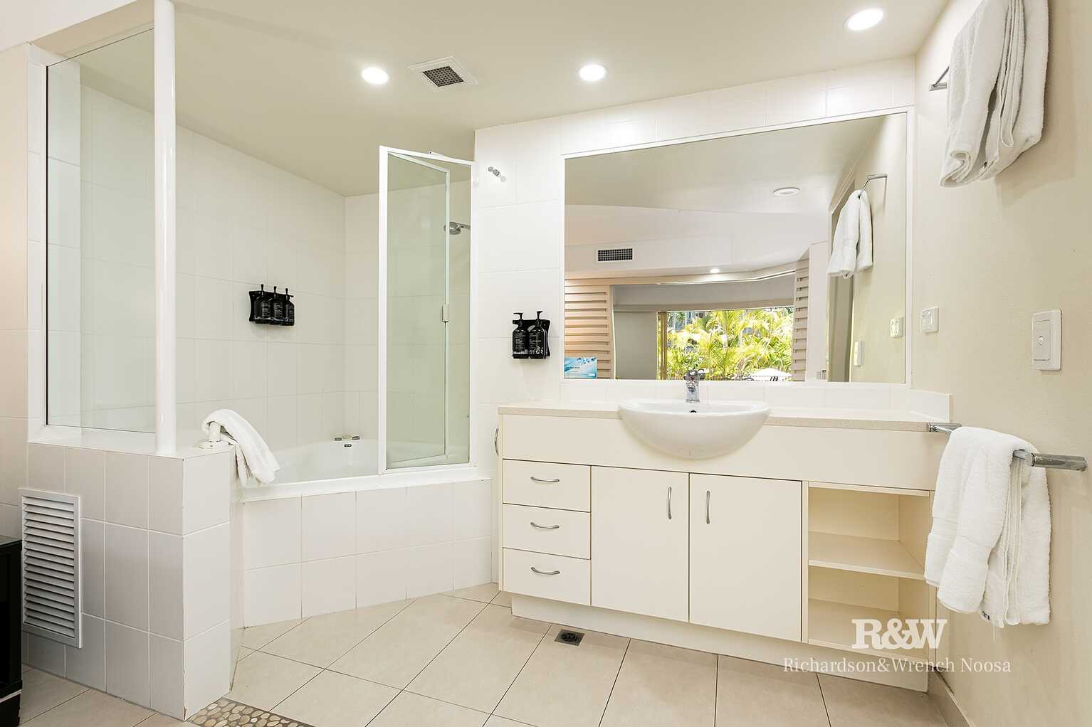 130/62 Hastings Street Noosa Heads