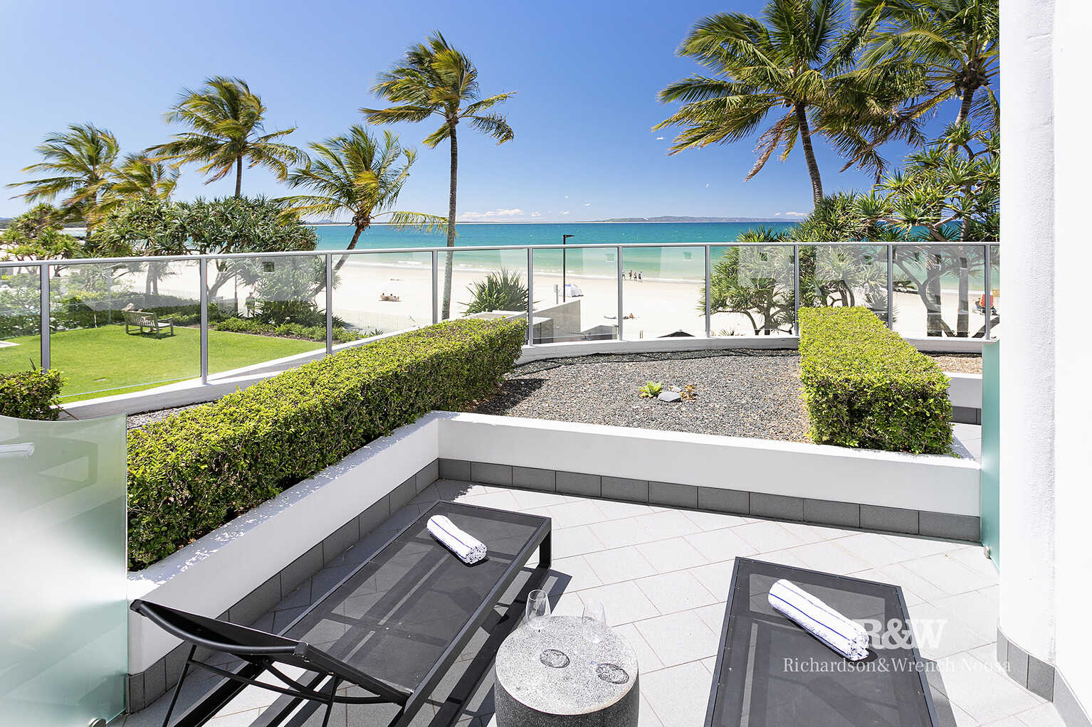 13/49 Hastings Street Noosa Heads