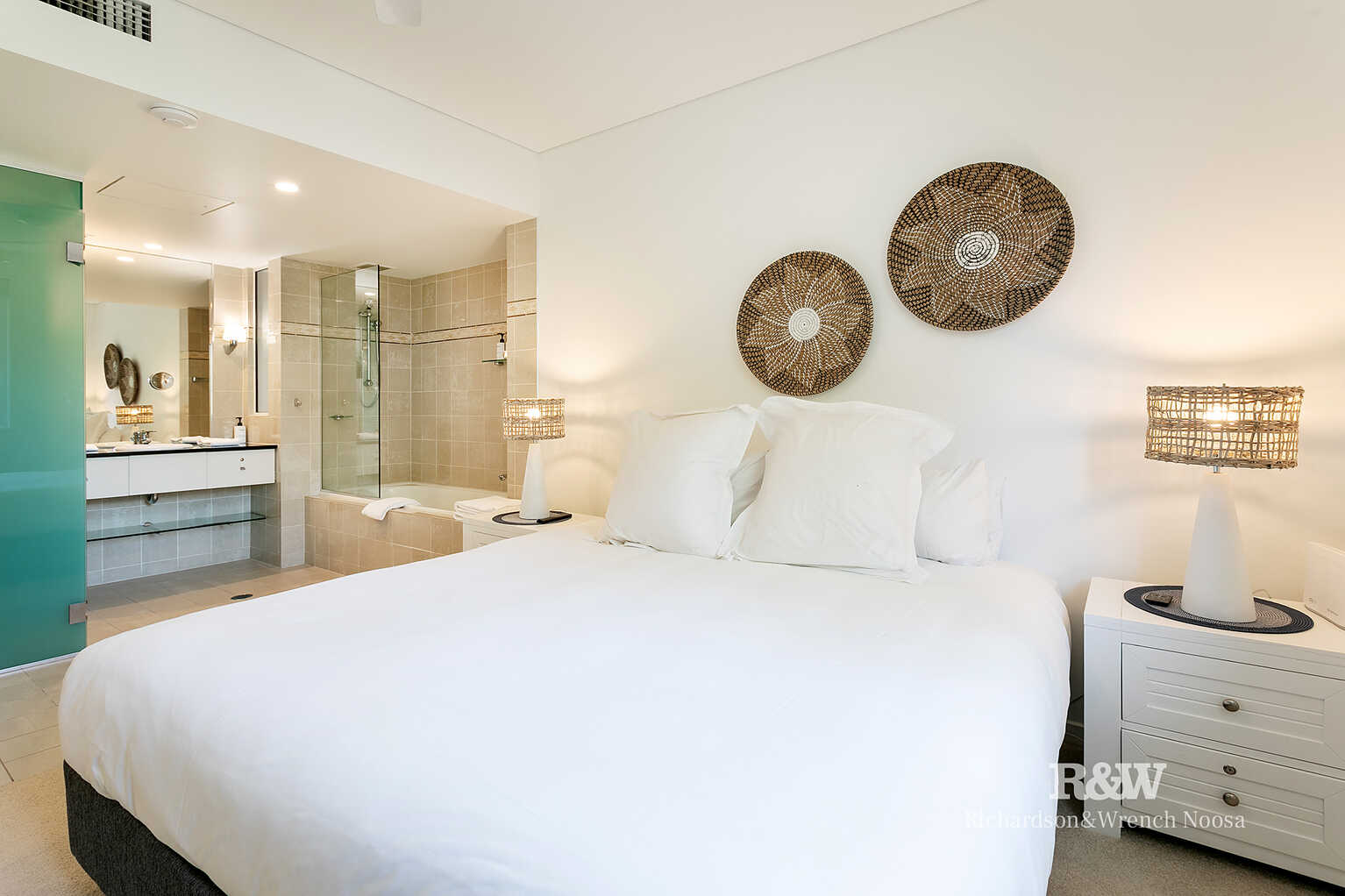 423/32 Hastings Street Noosa Heads 423/32 Hastings Street Noosa Heads