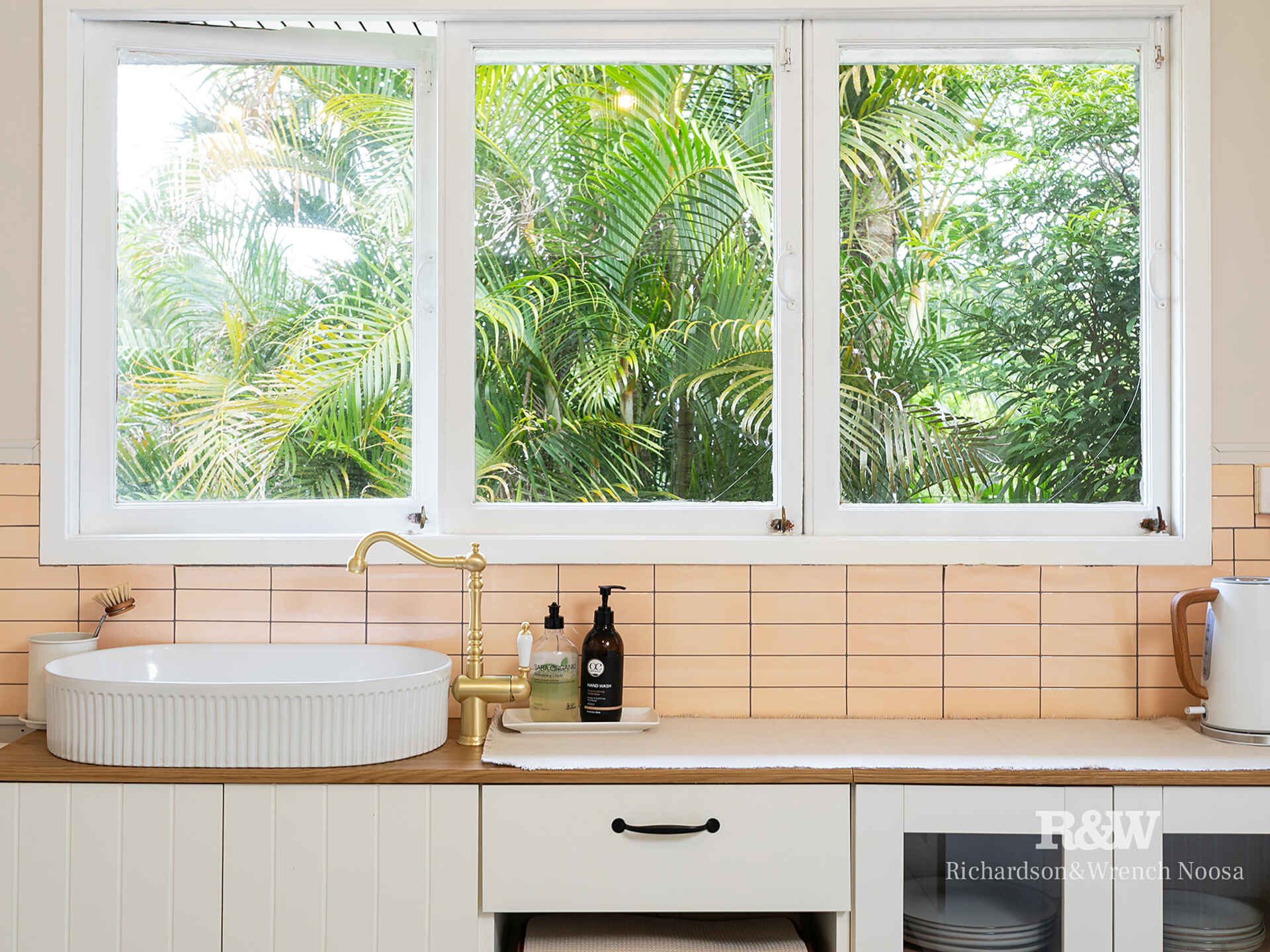 1 Gem Street Cooroy