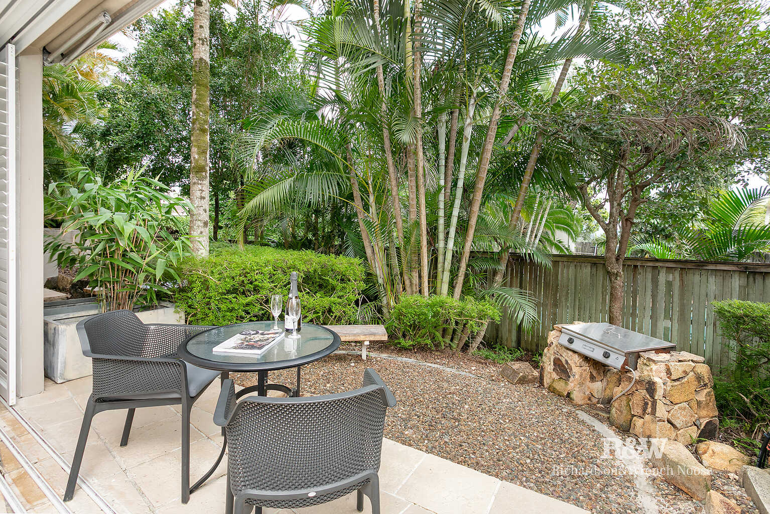 108/16 Noosa Drive Noosa Heads 108/16 Noosa Drive Noosa Heads