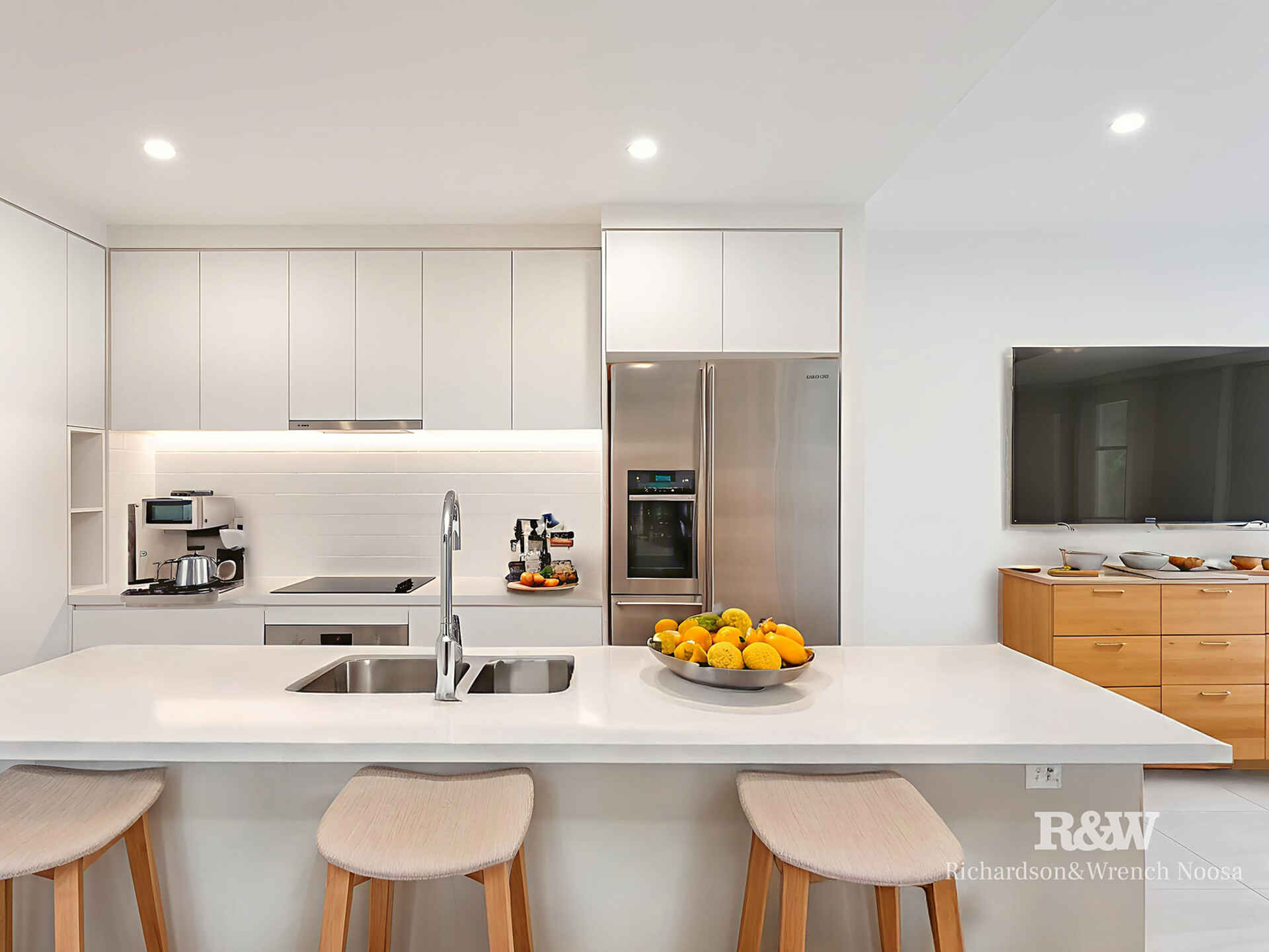 2202/57-61 Hofmann Drive Noosaville