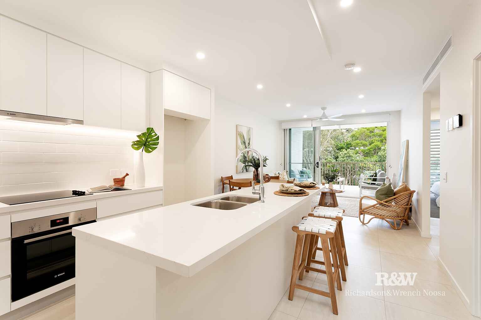2202/57-61 Hofmann Drive Noosaville