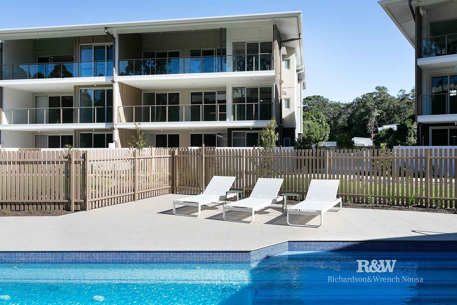 2202/57-61 Hofmann Drive Noosaville