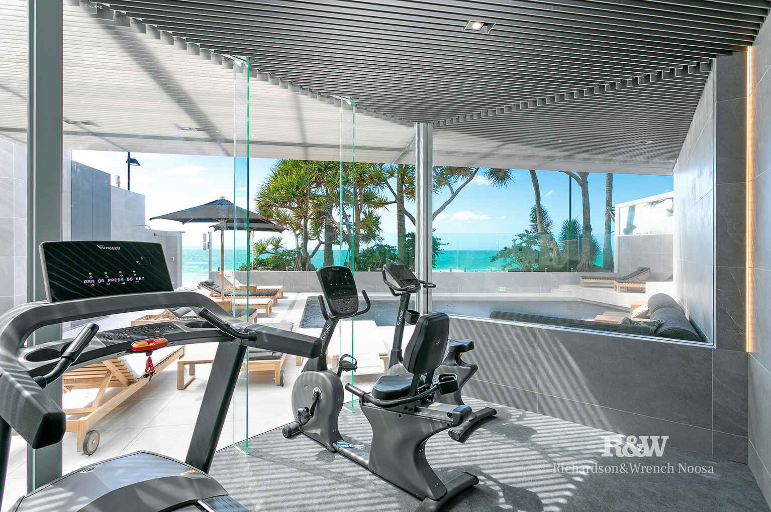 17/49 Hastings Street Noosa Heads