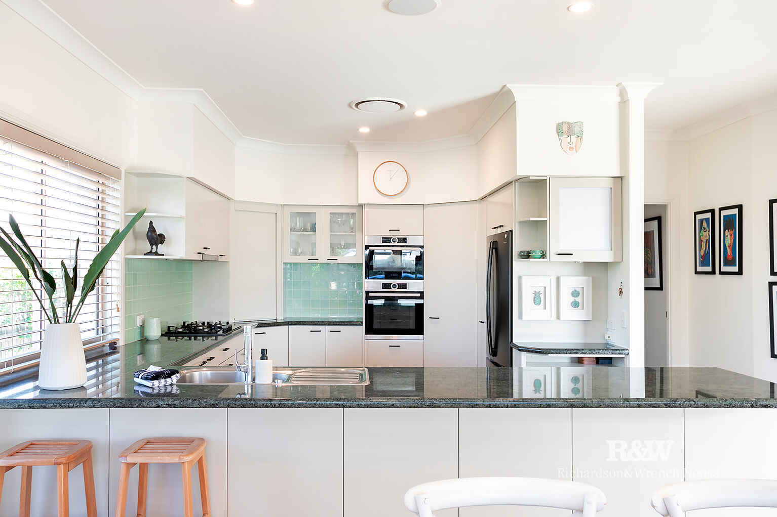 77 Shorehaven Drive Noosaville