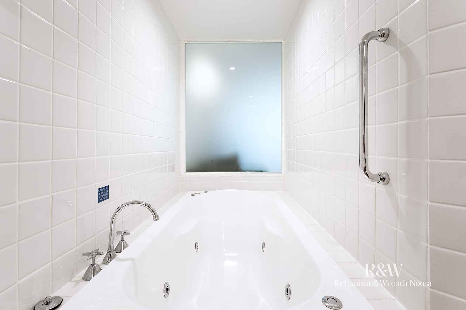 102/71 Hastings Street Noosa Heads