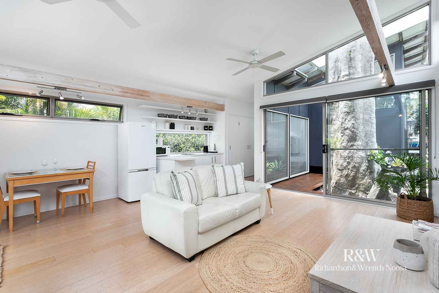 25 Sleepy Hollow Drive Noosa Heads