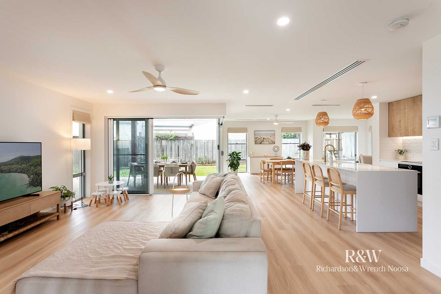 1 Crestview Drive Peregian Springs