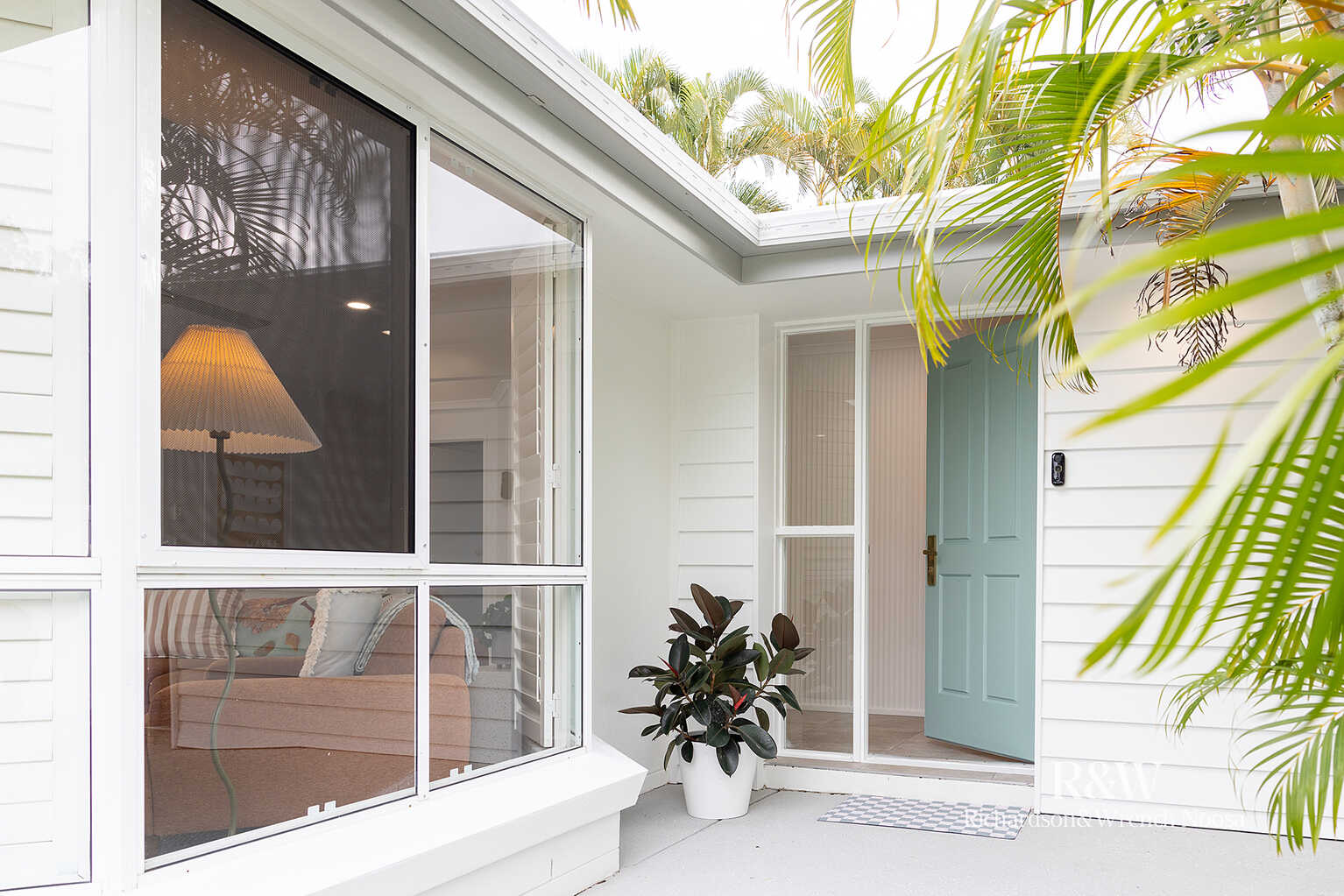 40 Lake Entrance Boulevard Noosaville