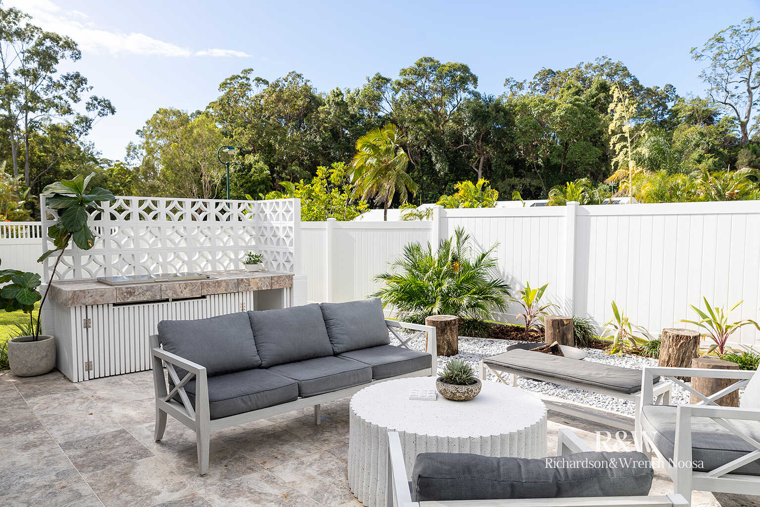 40 Lake Entrance Boulevard Noosaville