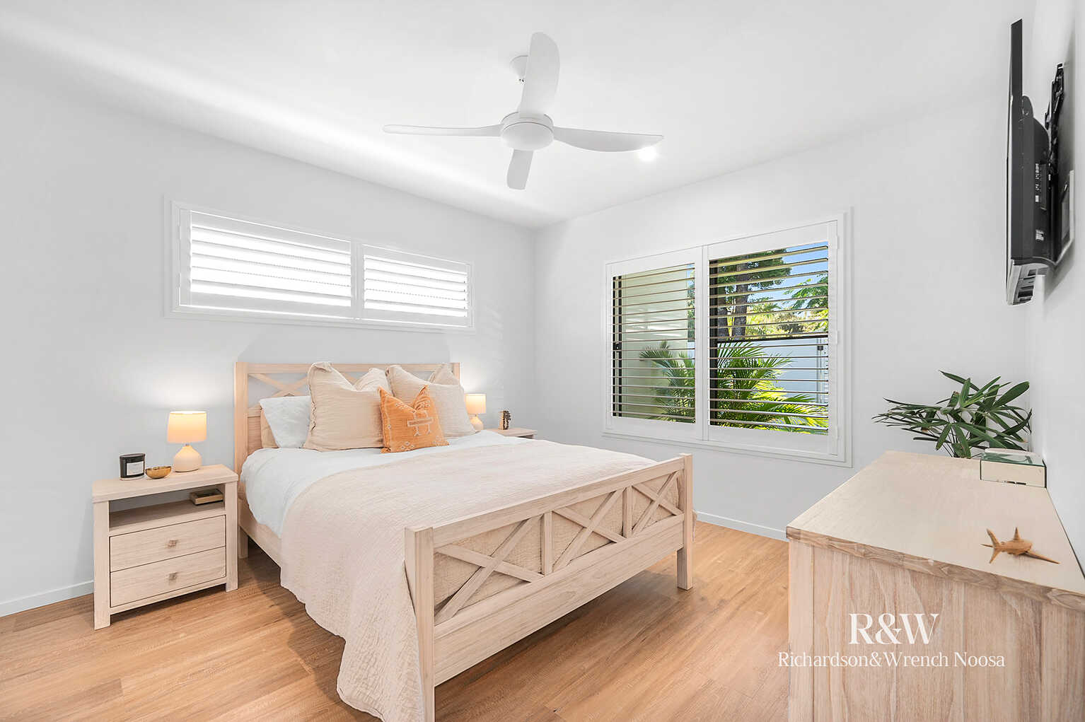 49 Pacific Avenue Sunshine Beach 49 Pacific Avenue Sunshine Beach