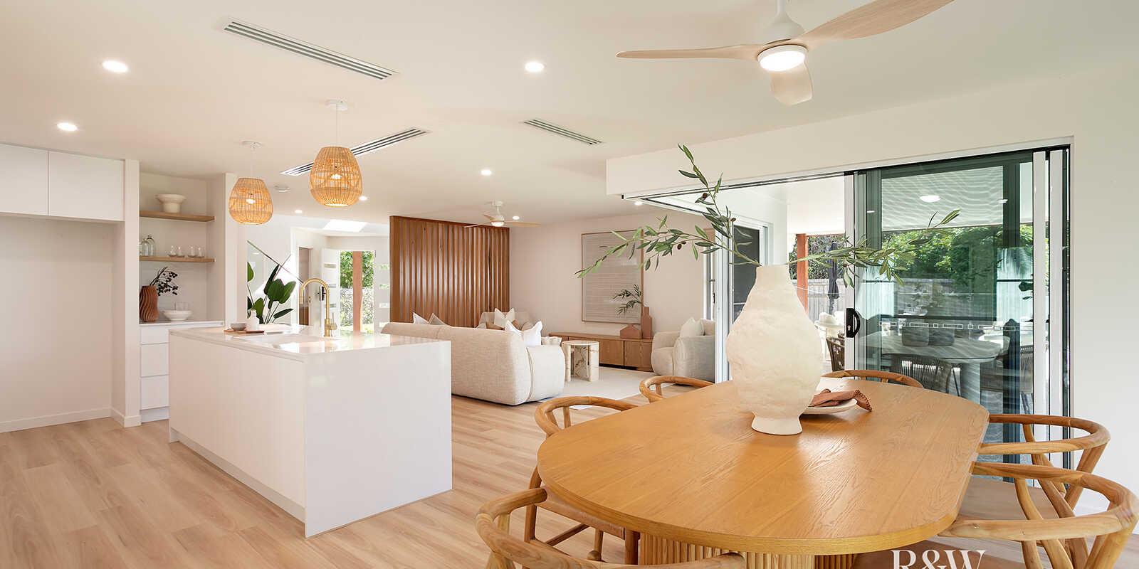 1 Crestview Drive Peregian Springs 1 Crestview Drive Peregian Springs