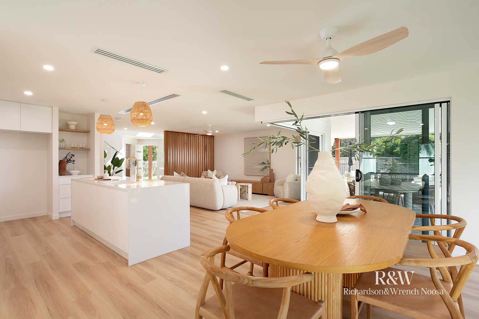 1 Crestview Drive Peregian Springs 1 Crestview Drive Peregian Springs