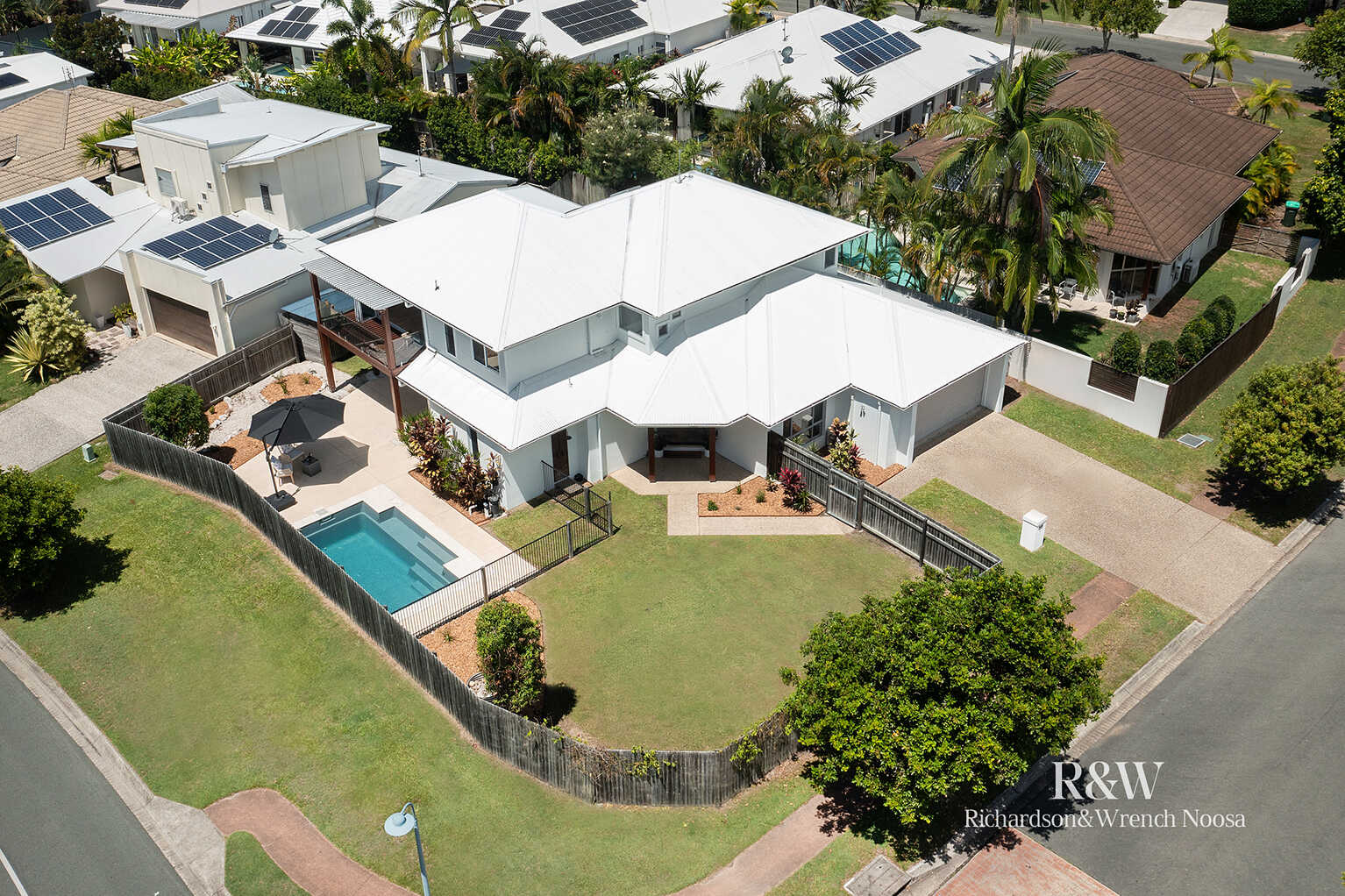 1 Crestview Drive Peregian Springs 1 Crestview Drive Peregian Springs