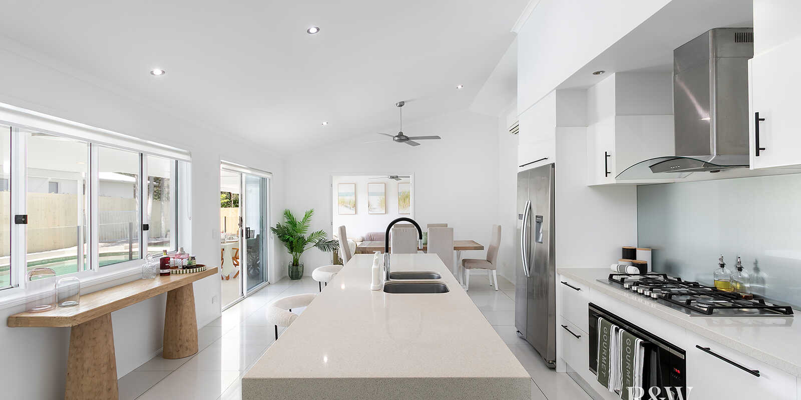 1 Seashell Place Noosaville