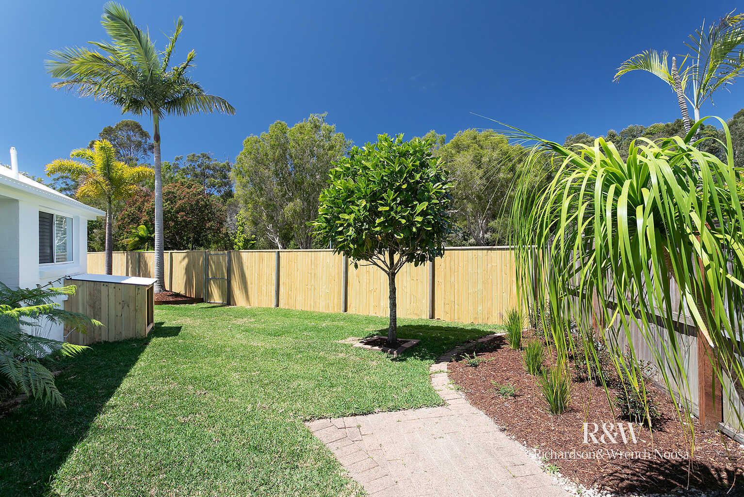 1 Seashell Place Noosaville
