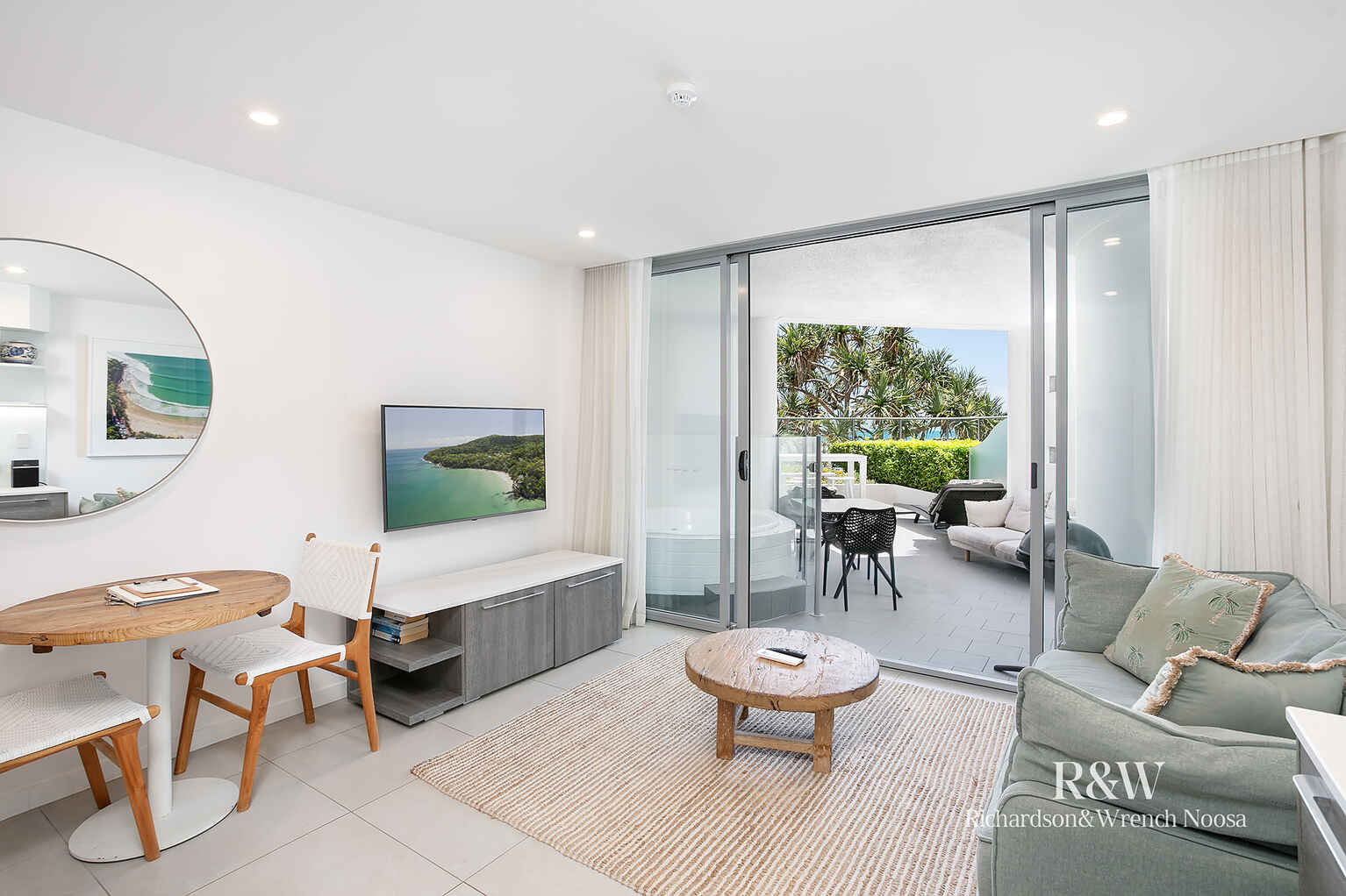 18/49 Hastings Street Noosa Heads