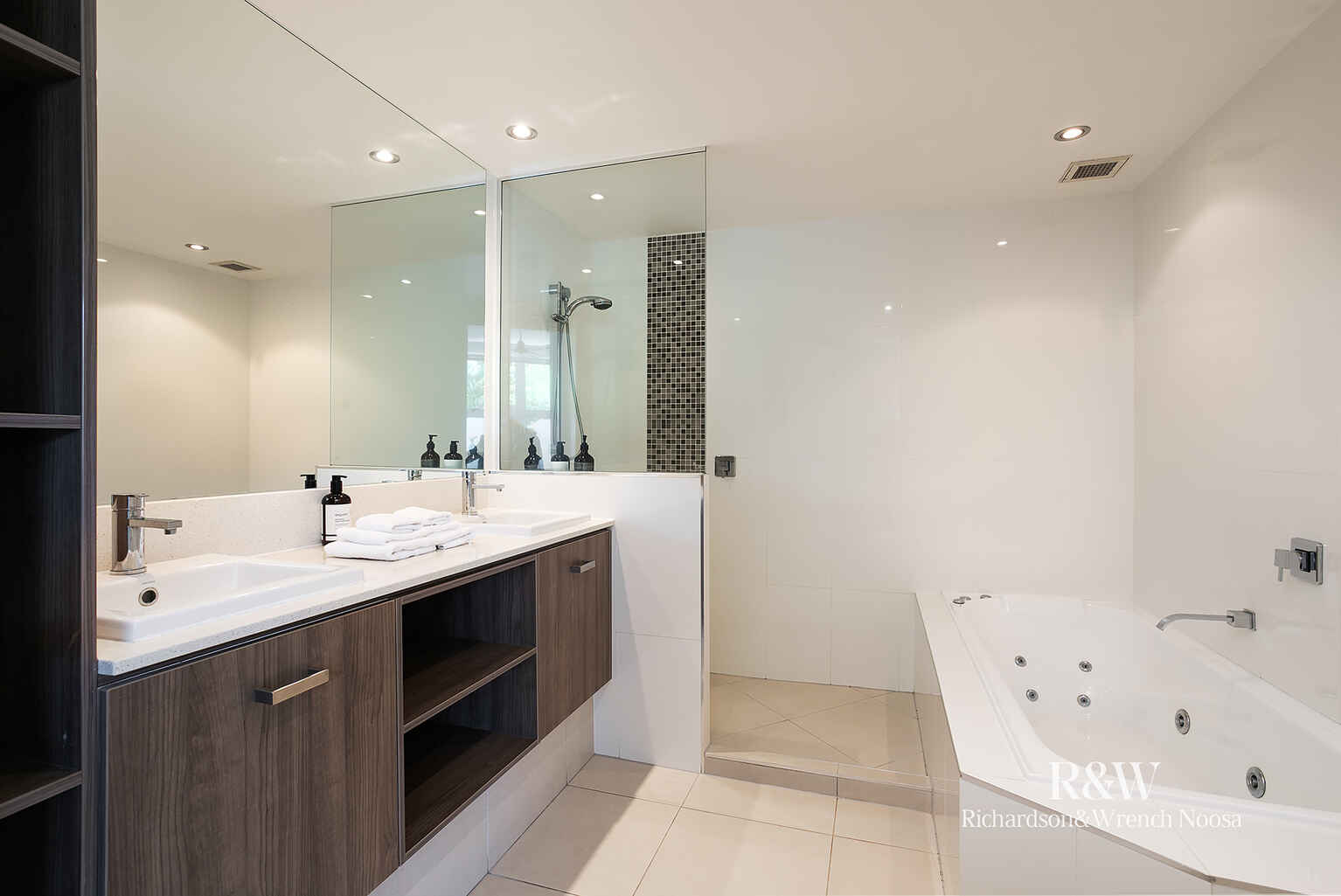 43/42 Hastings Street Noosa Heads