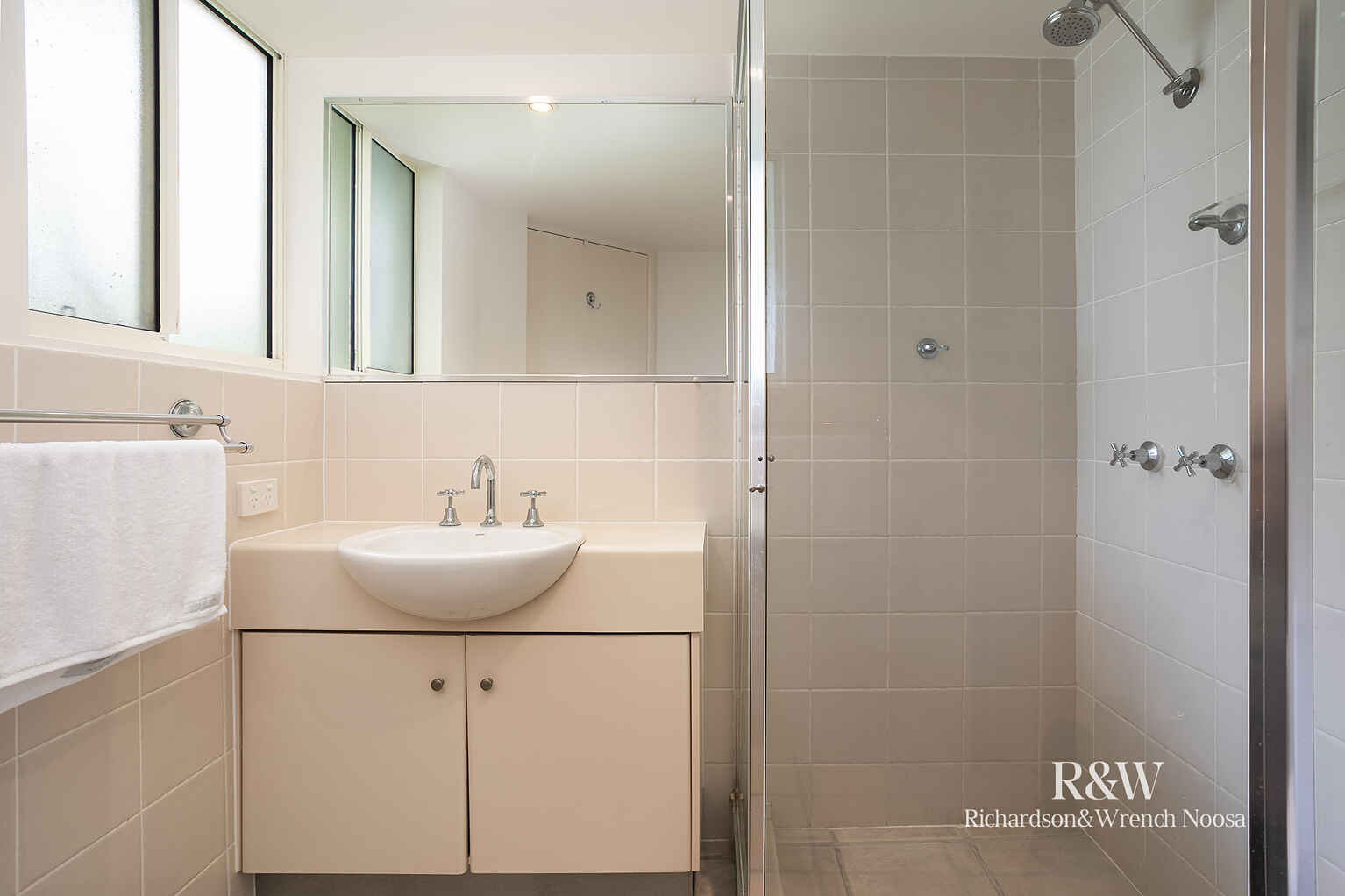 8/2 Park Crescent Sunshine Beach 8/2 Park Crescent Sunshine Beach