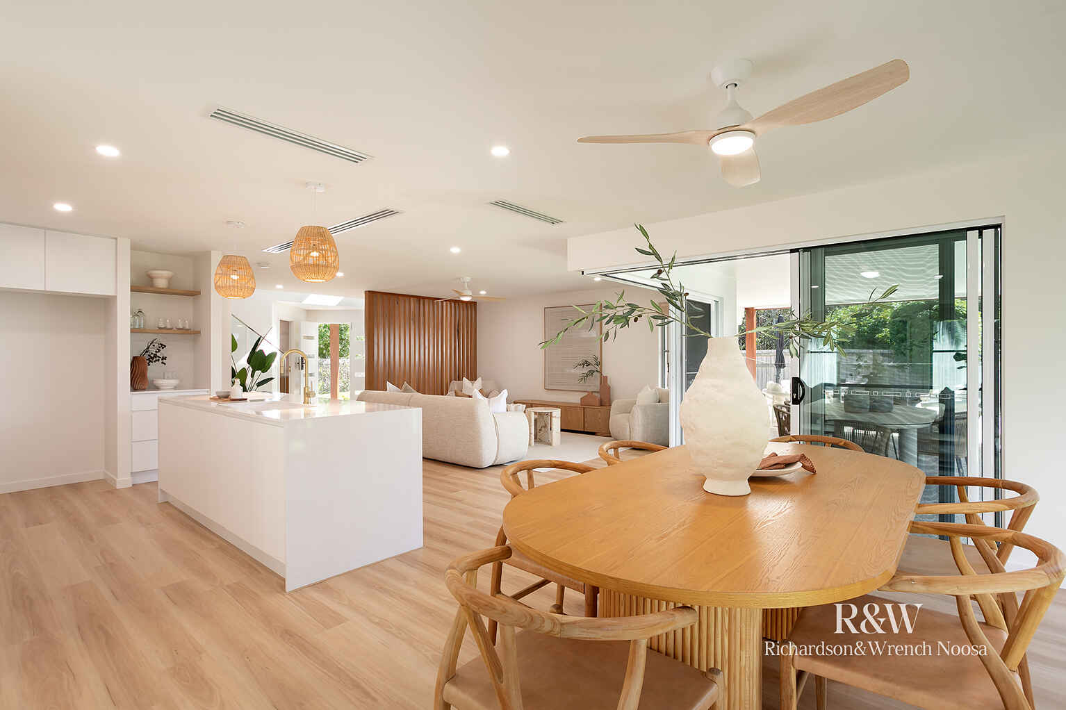 1 Crestview Drive Peregian Springs 1 Crestview Drive Peregian Springs