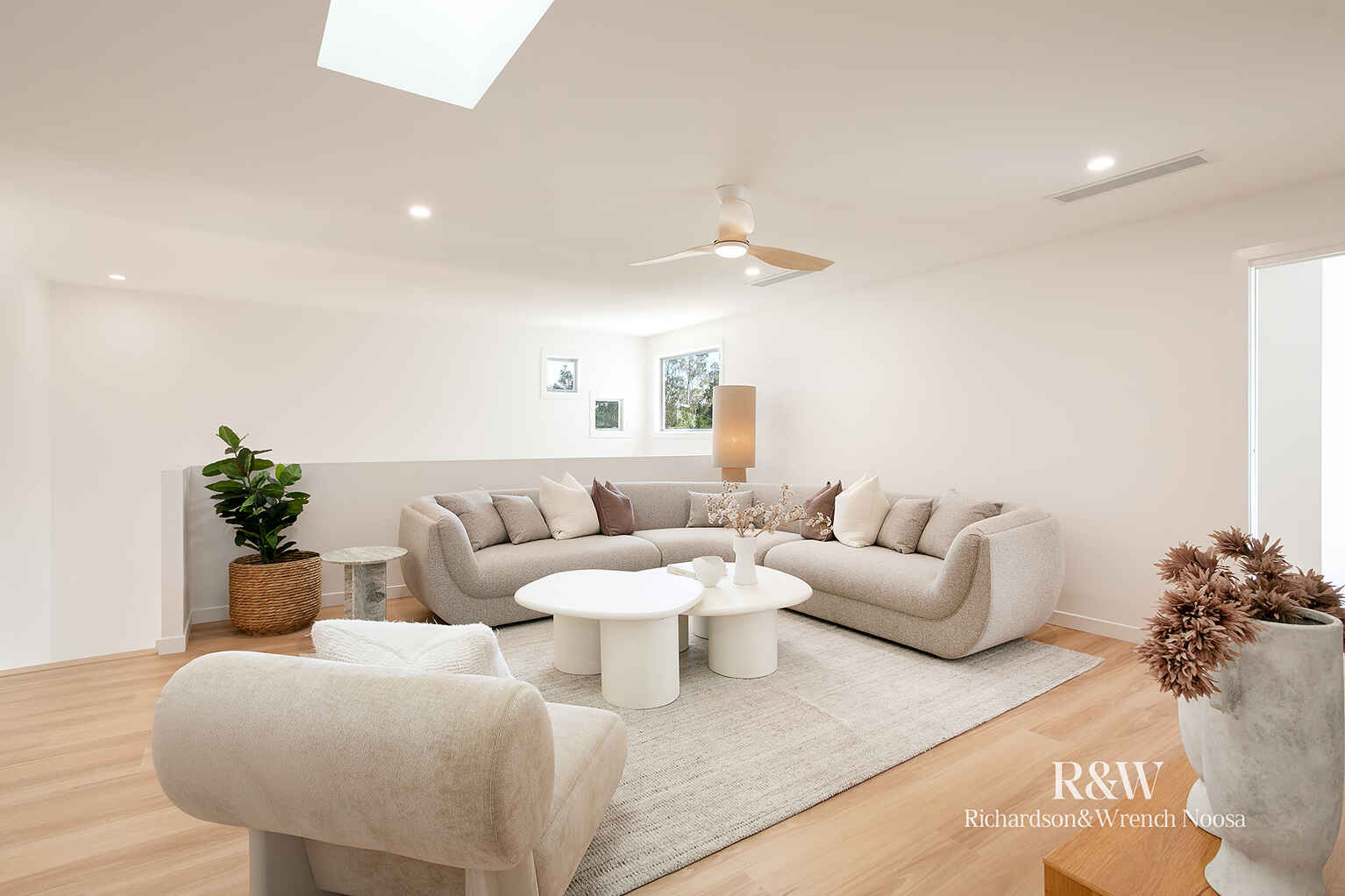 1 Crestview Drive Peregian Springs 1 Crestview Drive Peregian Springs