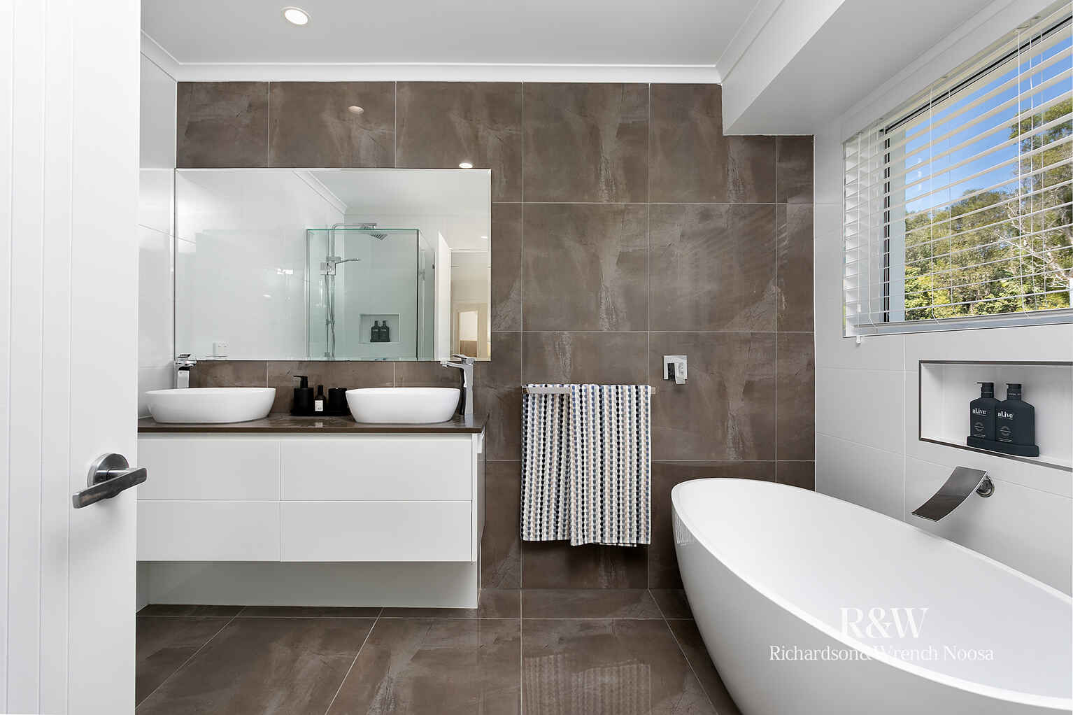 1 Seashell Place Noosaville 1 Seashell Place Noosaville