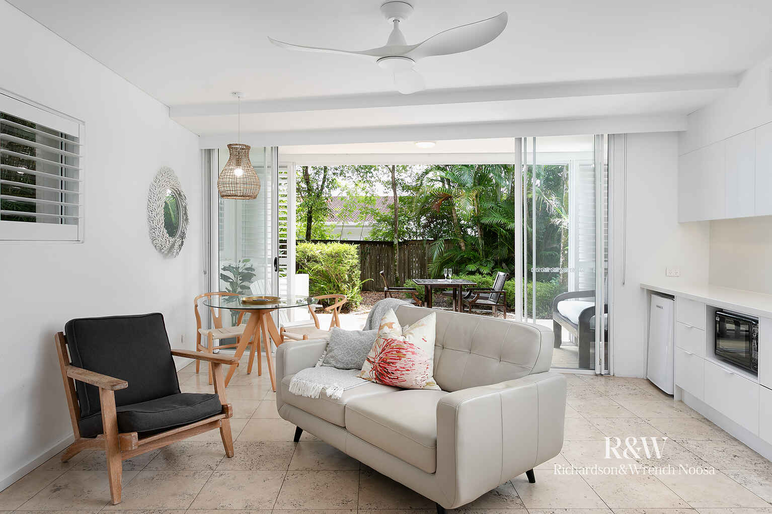 105/16 Noosa Drive Noosa Heads 105/16 Noosa Drive Noosa Heads